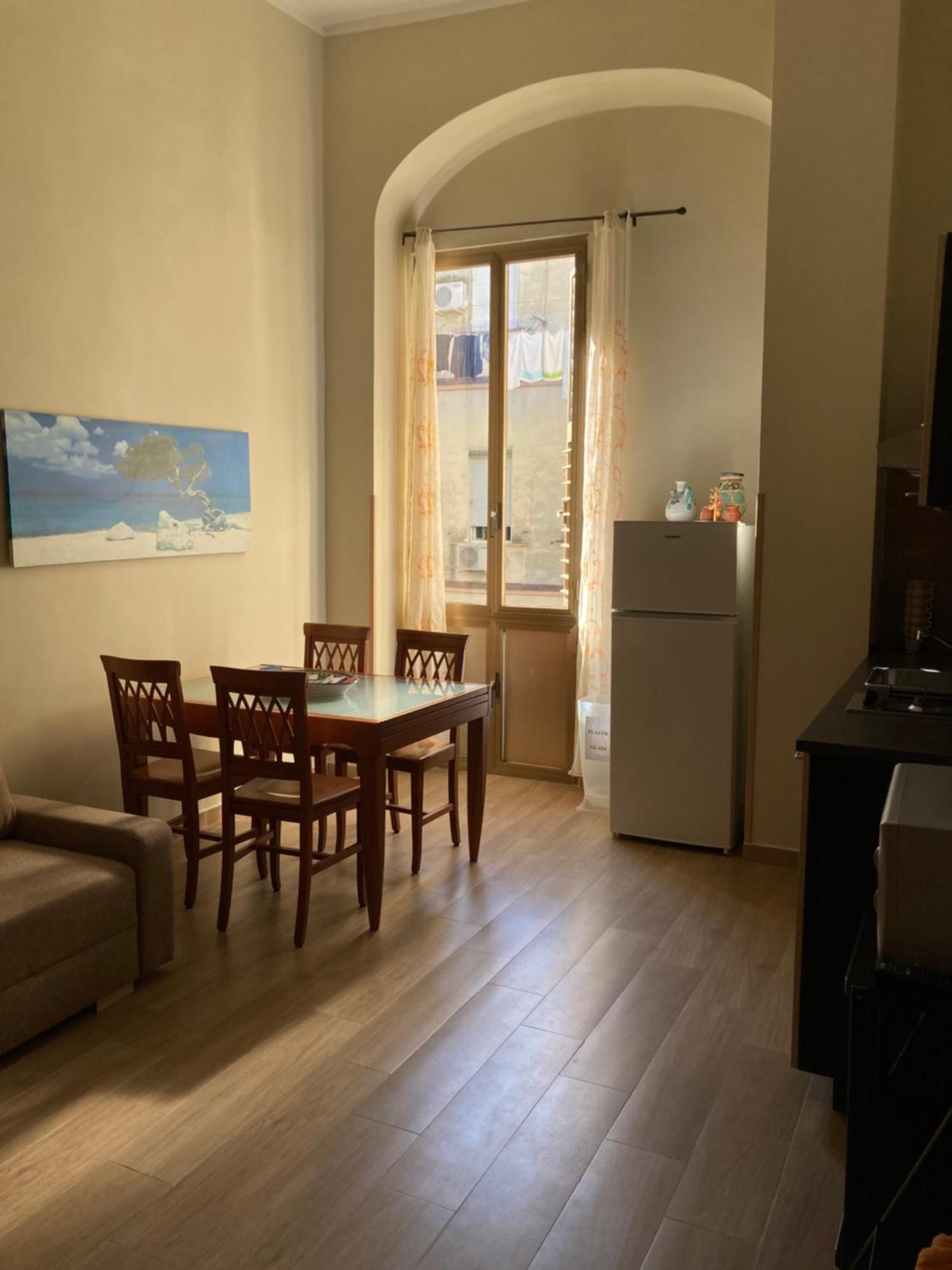 Domus Passpartenope, Napoli Luaran gambar
