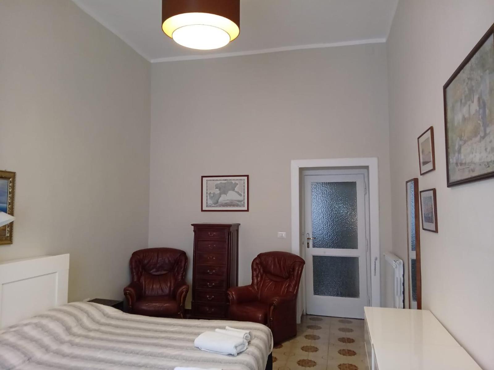 Domus Passpartenope, Napoli Luaran gambar